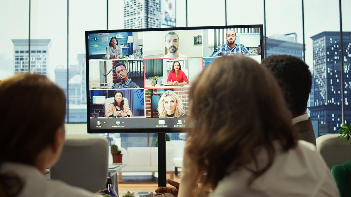 Coaching Soft Skills in a Hybrid World
